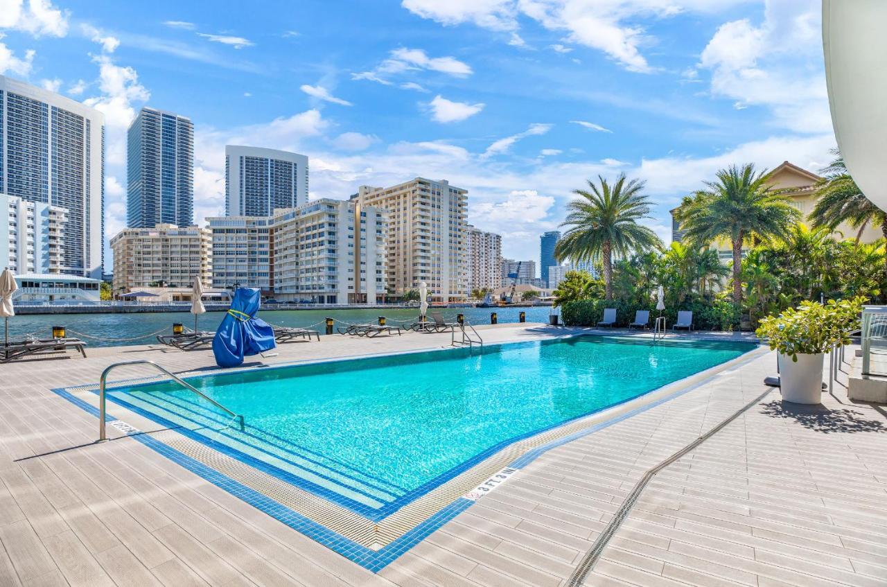 Beachwalk Resort - Penthouse In The Sky 3Bdr And 3Ba Luxury Condo Direct Ocean View ฮาลลันเดลบีช ภายนอก รูปภาพ